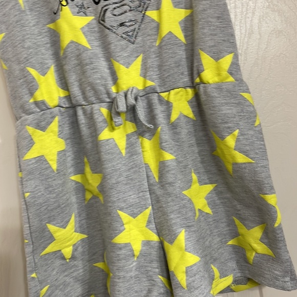 DC Superhero Girls Gray Romper Size Medium - Picture 3 of 8